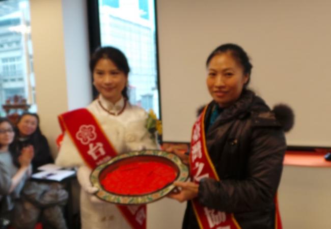外星人主題咖啡館開幕輯17